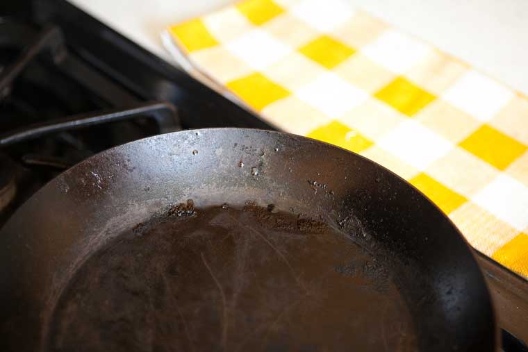 5 Signs It’s Time to Restore Your Non-Stick Coating