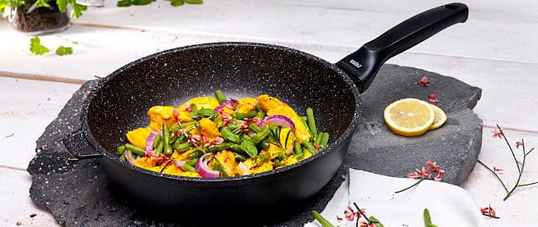 Главные ошибки при пользовании тефлоновой сковородой